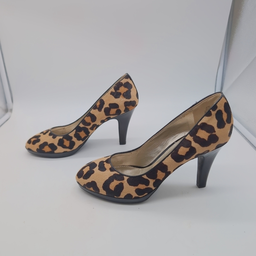 Anne Klein Lolana Leather Fur Leopard Print Heels Sz 8.5 - Picture 4 of 8